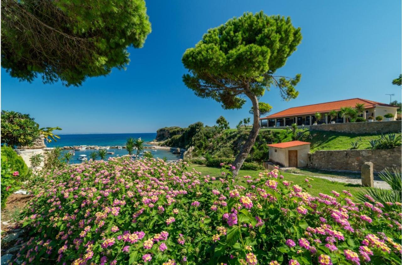 Porto Roma Seaside Studios Vasilikí Exterior foto